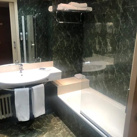 乌尔派酒店 酒店 萨瓦德尔