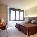 Urpi Hotel 3*