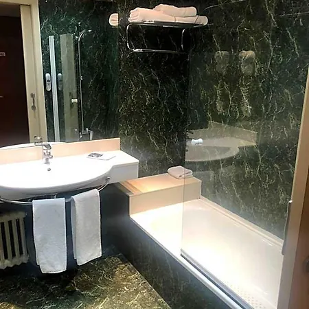 Urpi 3* Сабадель