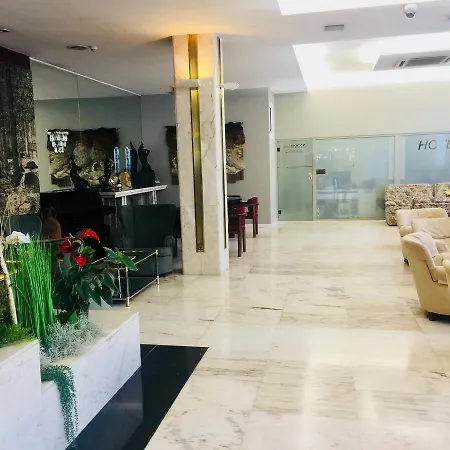 Hotel Urpi