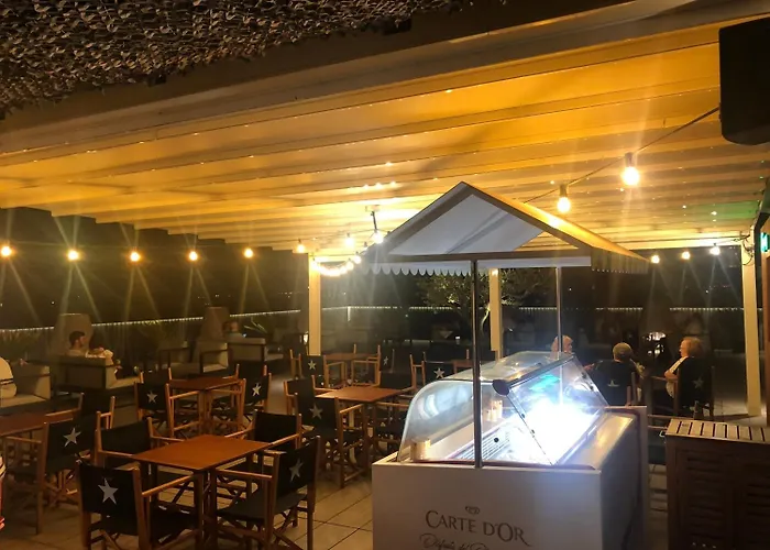 酒店 乌尔派酒店 萨瓦德尔